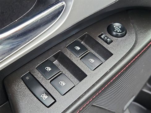 Used 2015 Chevrolet Equinox LT w/ Driver Convenience Package image 24