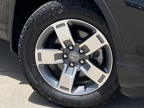 Used 2025 Honda Ridgeline RTL image 8