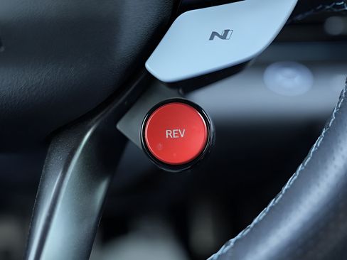 Certified 2024 Hyundai Elantra N FWD image 29