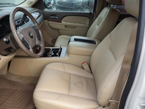 Used 2011 Chevrolet Tahoe LTZ image 19