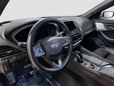 Used 2024 Cadillac CT5 V w/ Premium Package RWD image 4