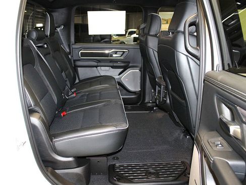 New 2026 RAM 1500 Laramie AWD/4WD image 38