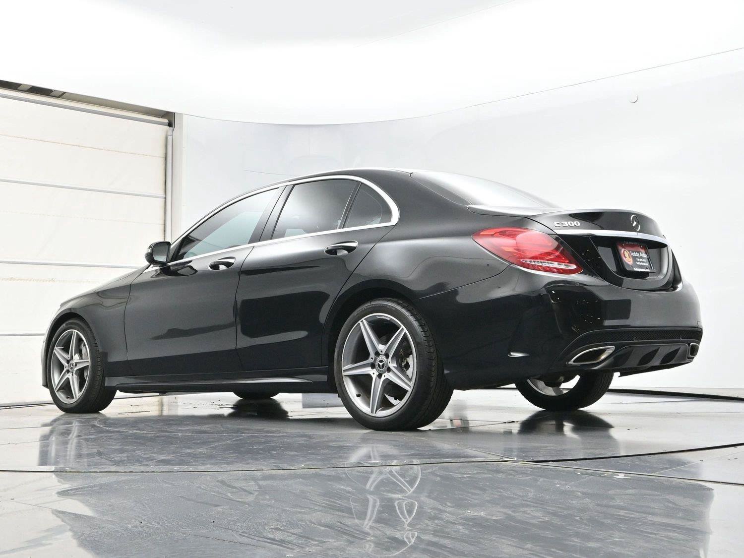 Used 2018 Mercedes-Benz C 300 4MATIC Sedan image 31