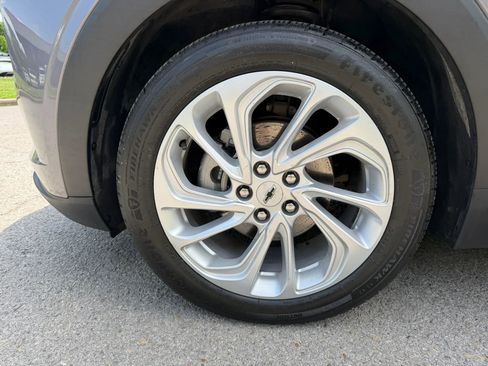 Used 2023 Chevrolet Bolt EUV LT w/ Driver Confidence Package image 13