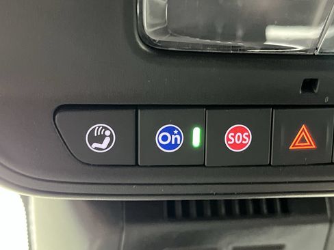 Certified 2025 GMC Terrain Elevation AWD/4WD image 24