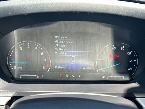 Used 2023 Ford Explorer XLT w/ Equipment Group 202A AWD/4WD image 13