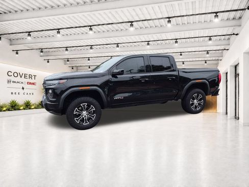 Used 2023 GMC Canyon AT4 w/ AT4 Premium Package AWD/4WD image 5