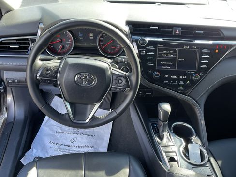 Certified 2019 Toyota Camry XSE FWD image 11