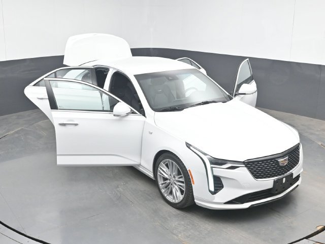 Used 2021 Cadillac CT4 Premium Luxury RWD image 47