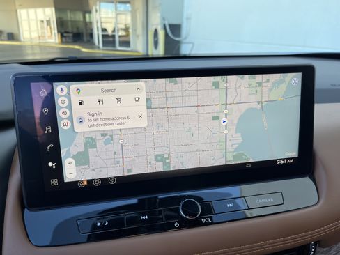 Used 2025 Nissan Rogue Platinum w/ Tech Package image 16