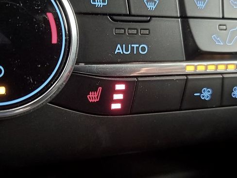 Used 2023 Ford Escape ST-Line w/ Cold Weather Package FWD image 25