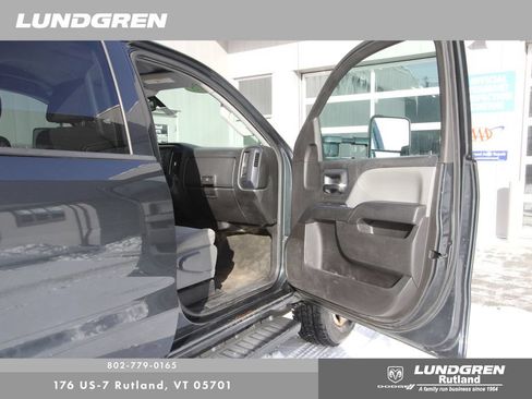 Used 2018 Chevrolet Silverado 2500 W/T w/ WT Convenience Package AWD/4WD image 8