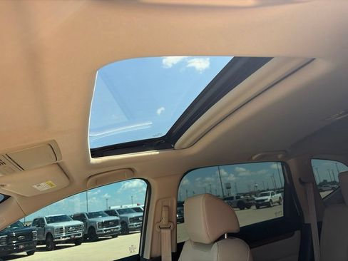 Used 2018 Honda CR-V Touring image 13