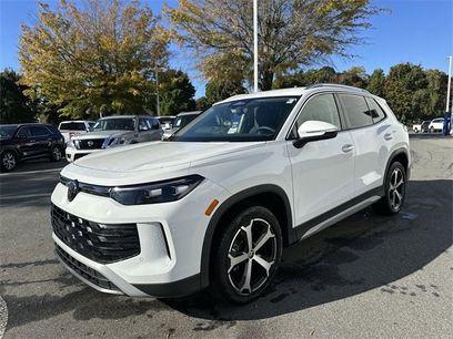 New 2025 Volkswagen Tiguan SE