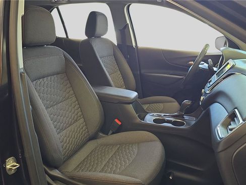 Used 2020 Chevrolet Equinox LT FWD image 14