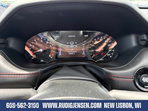 Used 2025 Jeep Compass Trailhawk AWD/4WD image 15