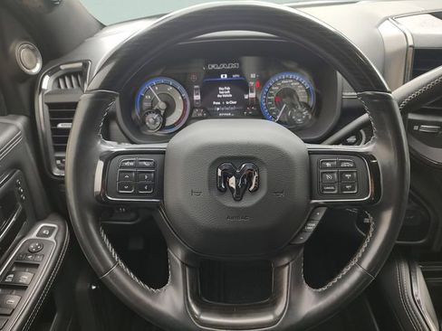 Used 2022 RAM 2500 Limited AWD/4WD image 11