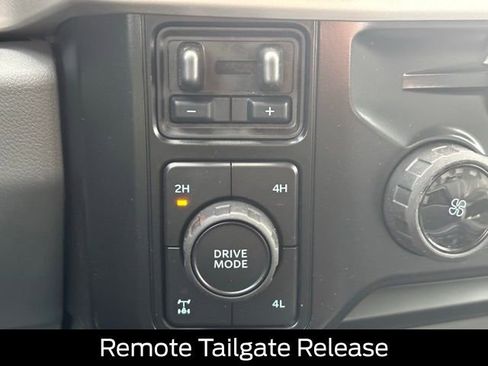 New 2026 Ford F250 XLT w/ XLT Premium Package image 38