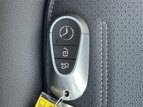 Used 2024 Mercedes-Benz C 300 Sedan image 20