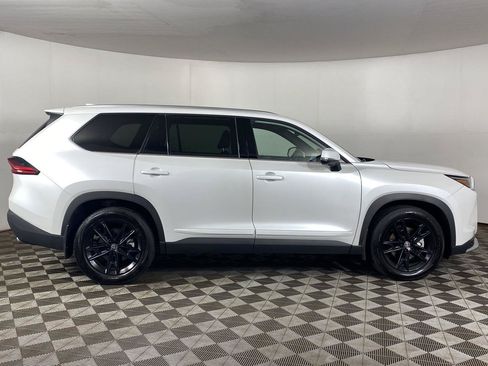 Used 2025 Toyota Grand Highlander AWD Hybrid image 28