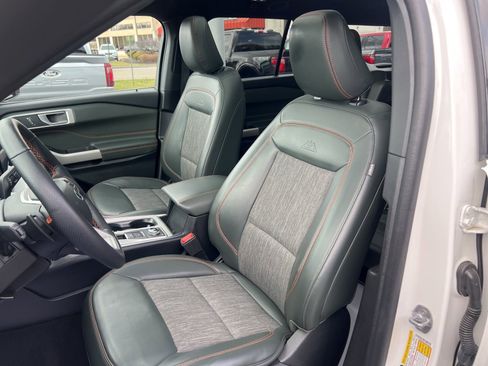 Used 2023 Ford Explorer Timberline image 10