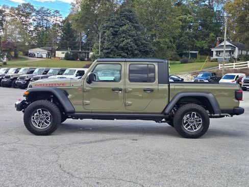 New 2025 Jeep Gladiator Mojave w/ Convenience Group image 15