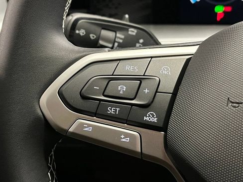 New 2026 Volkswagen Tiguan SE AWD/4WD image 25