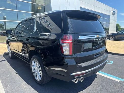 Used 2022 Chevrolet Tahoe High Country w/ Premium Package 2 AWD/4WD image 6