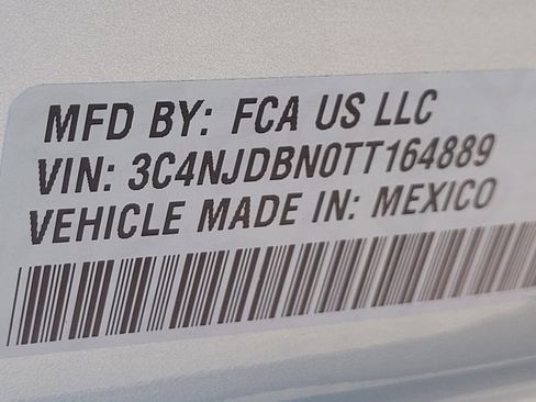 New 2026 Jeep Compass Latitude image 24