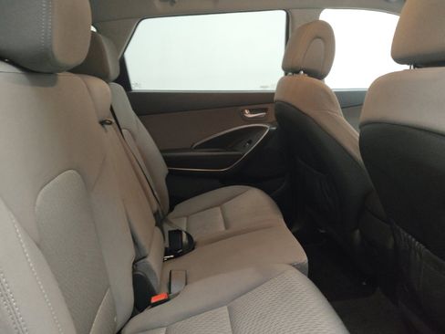 Used 2018 Hyundai Santa Fe SE w/ Cargo Package image 19