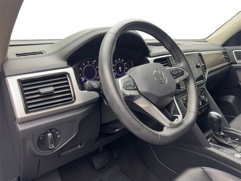 Used 2022 Volkswagen Atlas SE image 52