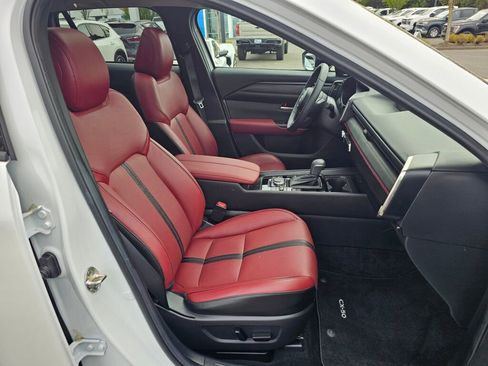 Certified 2025 MAZDA CX-50 2.5 Hybrid w/ Weather Package AWD/4WD image 30