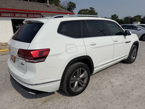 Used 2018 Volkswagen Atlas SEL AWD/4WD image 3
