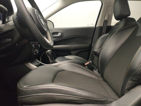 Used 2021 Jeep Compass Latitude FWD image 17