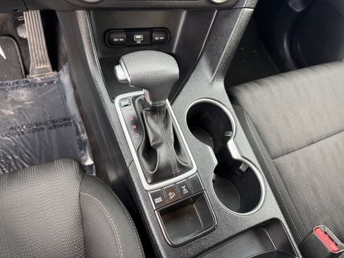 Used 2022 Kia Sportage LX image 24