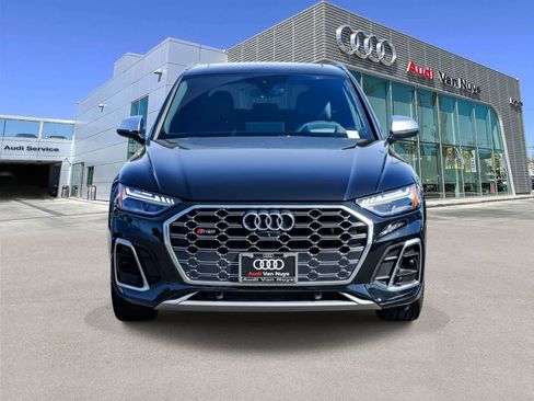Used 2023 Audi SQ5 Prestige w/ Prestige Package image 3