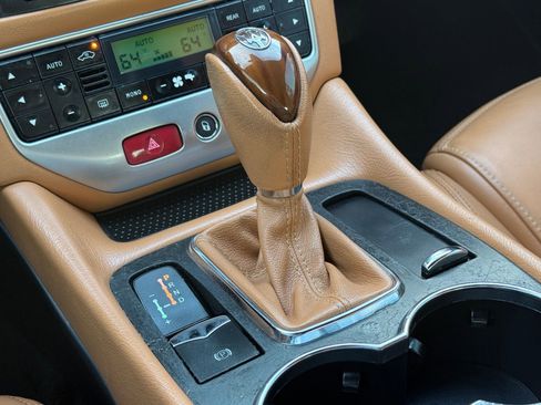 Used 2013 Maserati GranTurismo Sport image 29