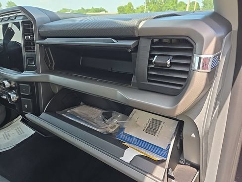 Used 2024 Ford F150 XLT AWD/4WD image 84