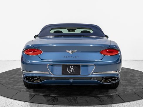 Used 2024 Bentley Continental GT V8 AWD/4WD image 17