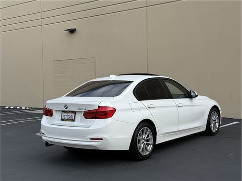 Used 2016 BMW 320i Sedan image 6