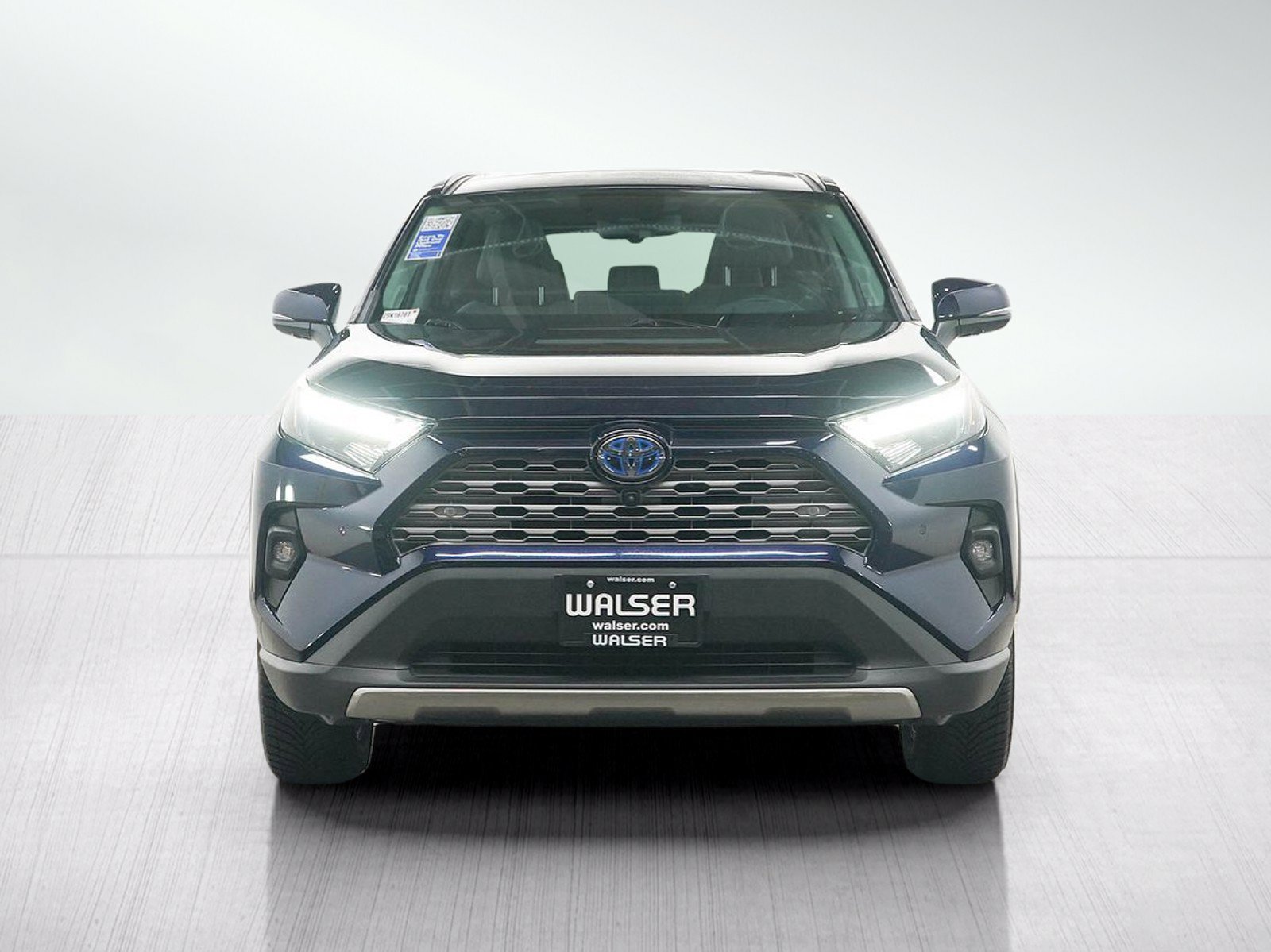 Used 2023 Toyota RAV4 Limited AWD/4WD image 9