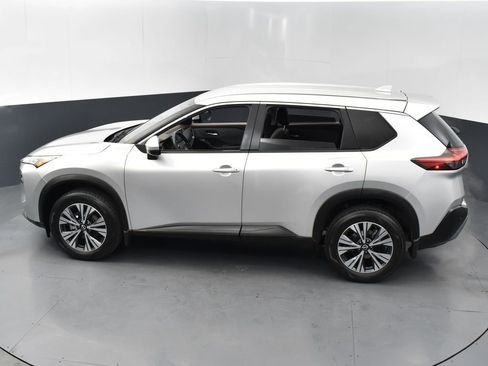 Used 2022 Nissan Rogue SV image 48