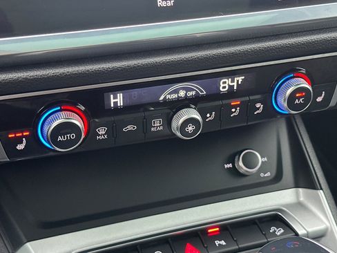 Used 2025 Audi Q3 2.0T Premium image 20