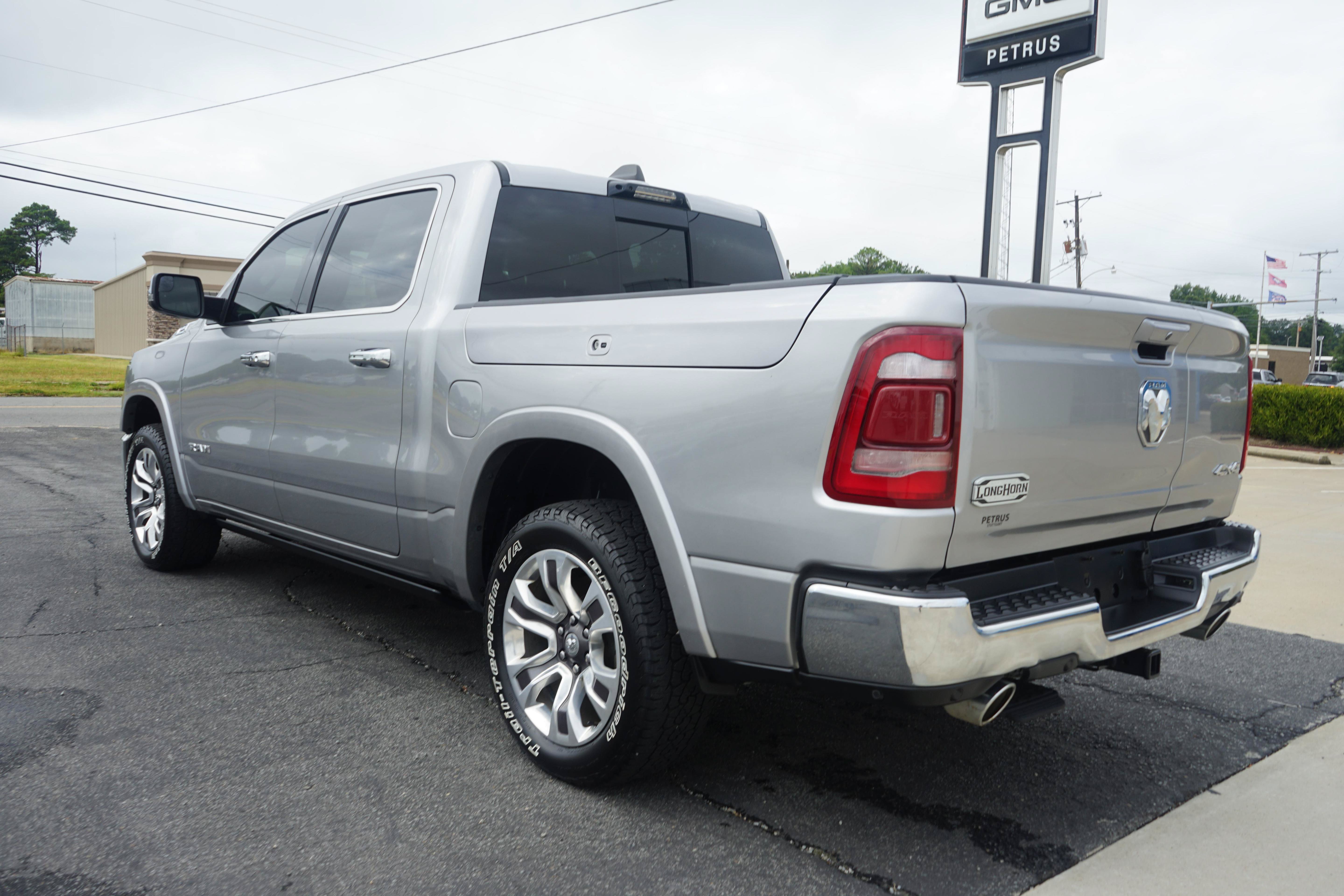 Used 2024 RAM 1500 Limited AWD/4WD image 3