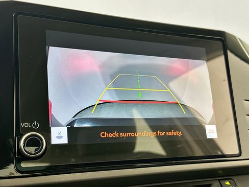 Used 2025 Toyota Camry LE image 13