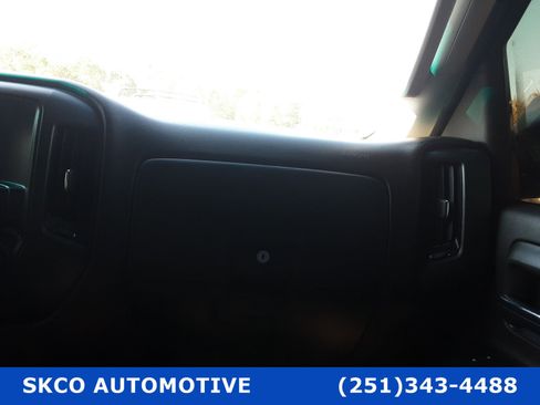 Used 2018 Chevrolet Silverado 1500 Custom image 24