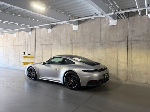 Certified 2025 Porsche 911 Carrera GTS RWD image 3