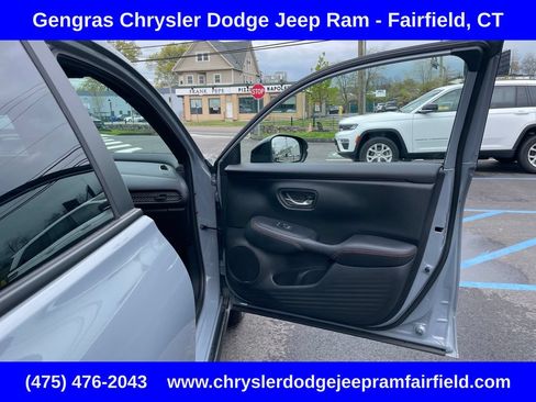 Used 2024 Honda HR-V Sport image 9