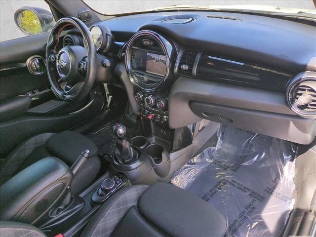 Used 2019 MINI Cooper S w/ Signature Upholstery Package FWD image 20