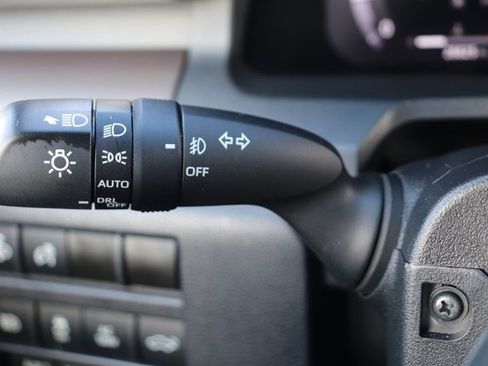 Used 2024 Toyota Tacoma TRD Sport image 25